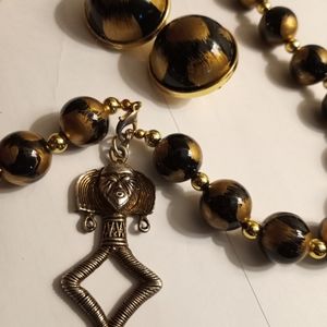 Earrings and necklace set